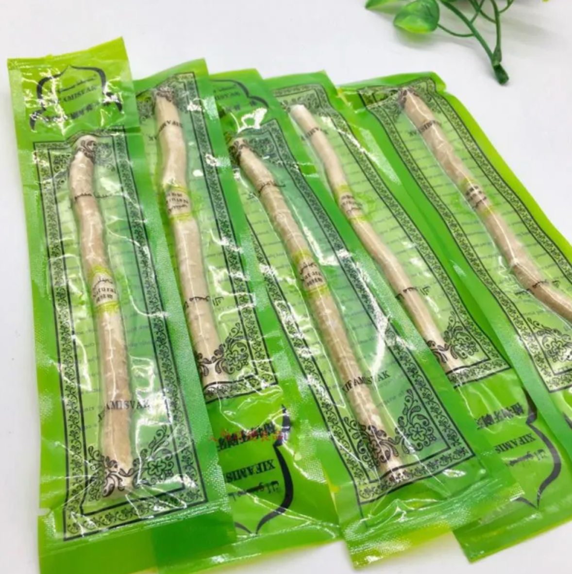 Palo Miswak Natural para Limpieza Dental - Cepillo de Dientes Tradicional de Madera